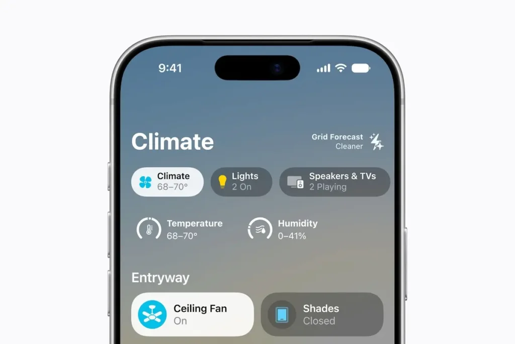 หน้าจอ iPhone แสดงข้อมูล Climate อุณหภูมิ ความชื้น พัดลมเพดาน และสถานะม่านภายในบ้าน